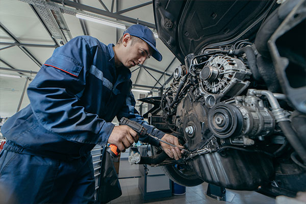 Bus and coach engineering technician